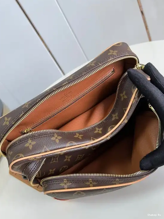 LOUIS MESSENGER VUITTON 0317