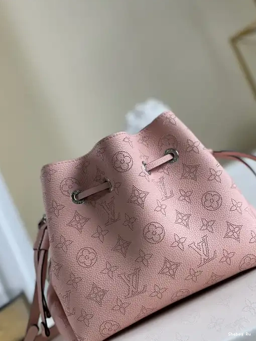 VUITTON BELLA LOUIS 0319