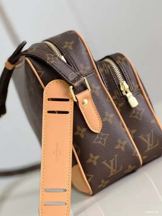 LOUIS MESSENGER VUITTON 0317