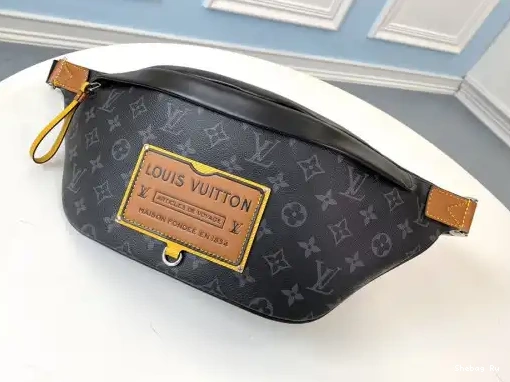 VUITTON LOUIS BUMBAG 0315