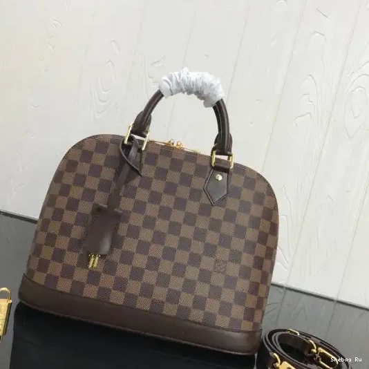 Vuitton Louis PM ALMA 0319