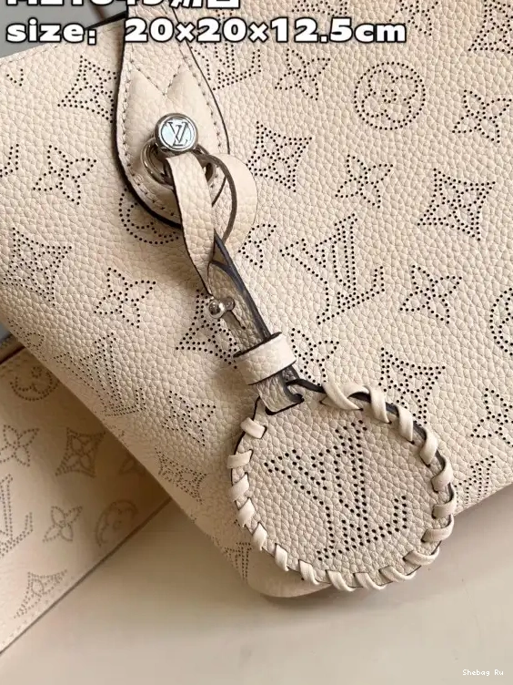 BLOSSOM LOUIS VUITTON PM 0319