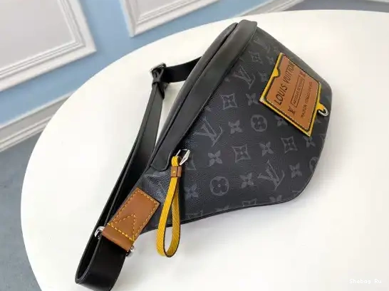 VUITTON LOUIS BUMBAG 0315