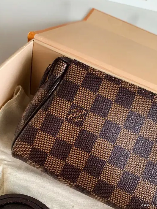 LOUIS VUITTON EVA 0316