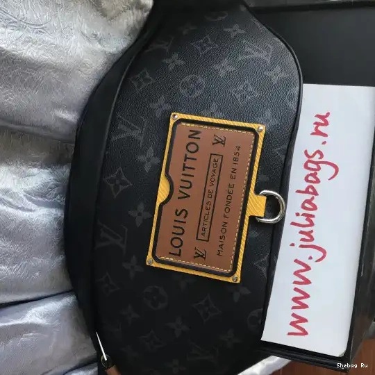 VUITTON LOUIS BUMBAG 0315