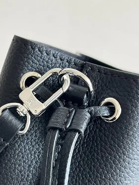 LOCKME VUITTON LOUIS NANO BUCKET 0315