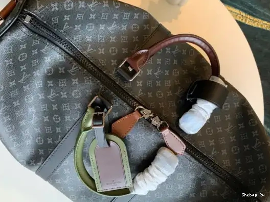 50 LOUIS KEEPALL VUITTON 0320