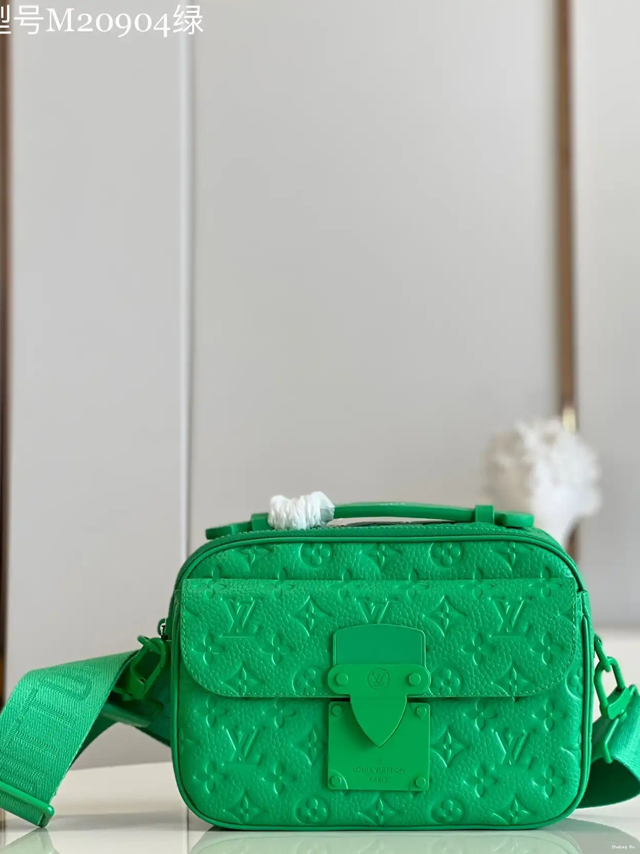 VUITTON LOUIS LOCK S MESSENGER 0314