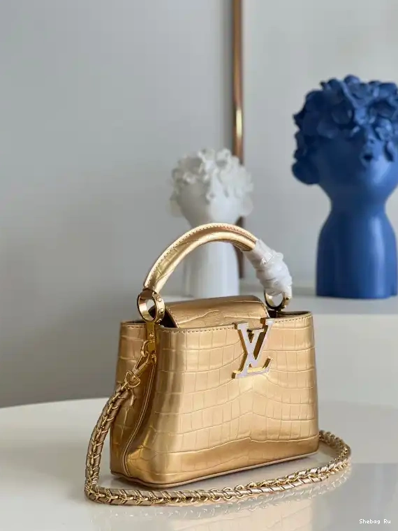 LOUIS MINI CAPUCINES VUITTON 0316