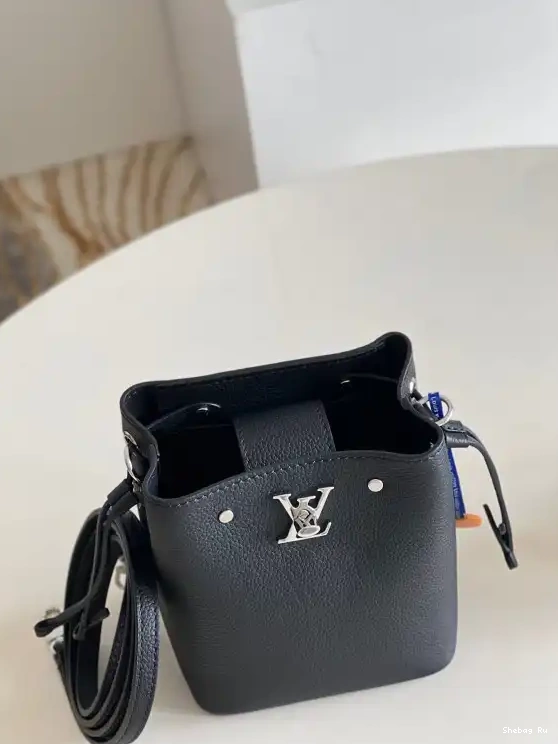 LOCKME VUITTON LOUIS NANO BUCKET 0315