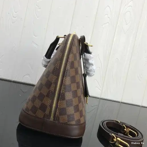 Vuitton Louis PM ALMA 0319