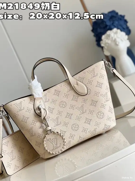 BLOSSOM LOUIS VUITTON PM 0319