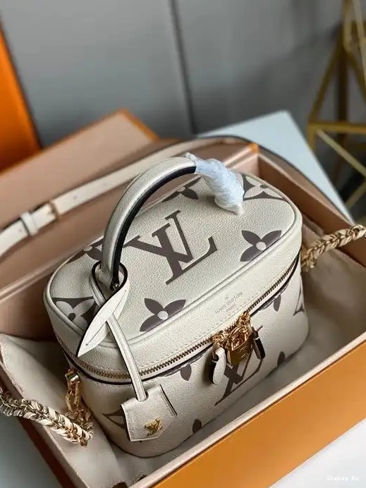 VUITTON VANITY LOUIS PM 0317