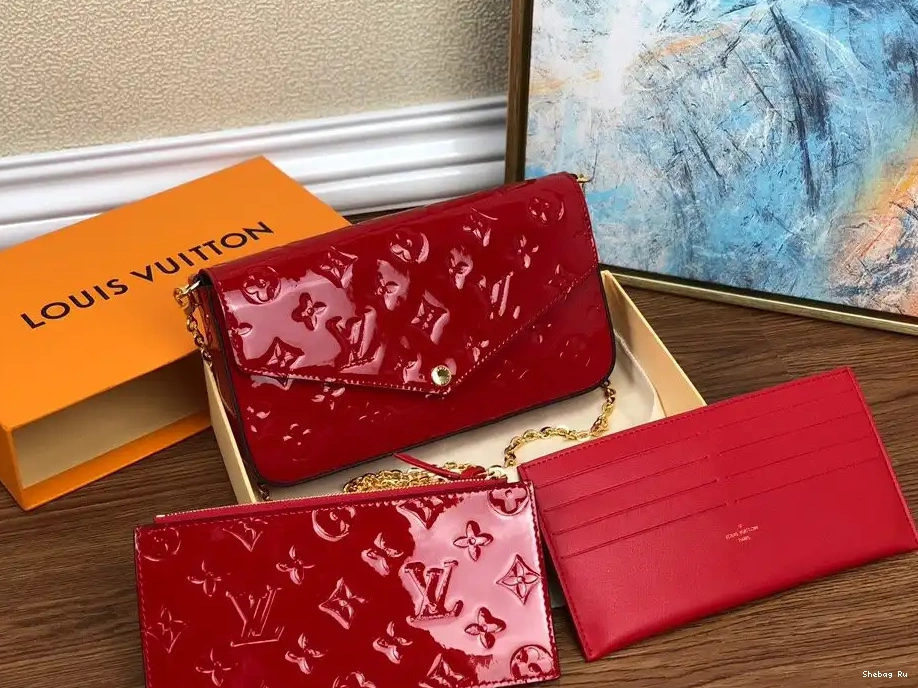 VUITTON LOUIS POCHETTE FÉLICIE 0318