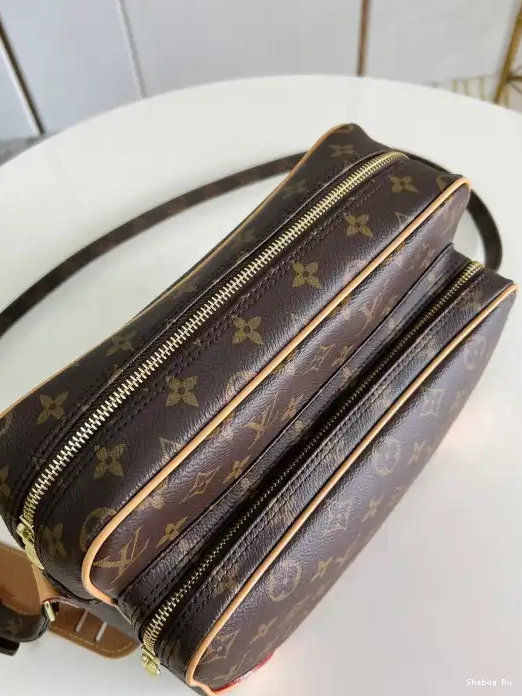 LOUIS MESSENGER VUITTON 0317